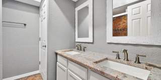 Beautifully Updated Condo with Community pool Gallery 16