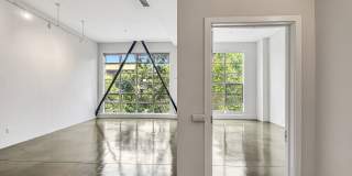 Authentic Loft Living in an Emeryville Landmark Gallery 10
