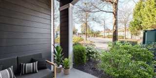 The Brooke Gallery 21