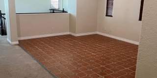 Spacious 4BR House in Riverside Gallery 32