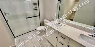 Beautiful Like New 4 Bed 4 Bath Home in Overland Park-Available in MAY!! Gallery 16