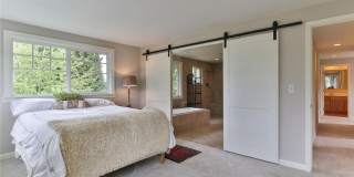 4 bd 2.5 bathroom single family home in Bellevue Gallery 13