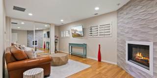 253 Gravilla Street Gallery 23