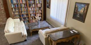1043 E Loma Vista Dr Gallery 2