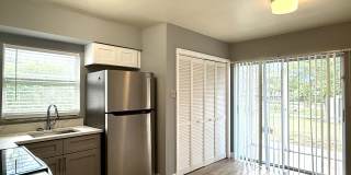 ** NEW WASHER/DRYER ** SUNRISE VILLAS ** PET FRIENDLY ** CLOSE TO I-75 Gallery 1
