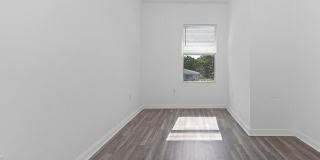 105 2nd Street Gallery 15
