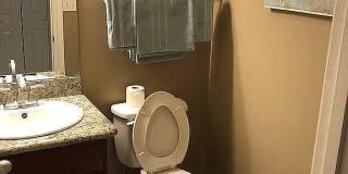 2435 Robert St Gallery 6