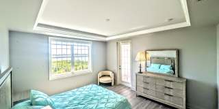 Annual Turnkey 3/3 penthouse on waterfront in Osprey Gallery 14
