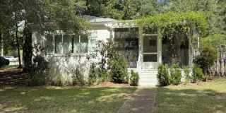 401 Fairwood Boulevard Gallery 1