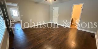 Charming One Level 3 Bedroom Home with Fenced Yard, Garage, and Deck Gallery 33