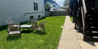 5325 N Damen Avenue Gallery 11