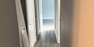 Beautiful 2 Bedroom 1 Bath Condo Conveniently Located Gallery 9