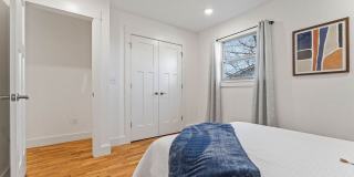 407 NW H Street Gallery 12
