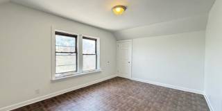 1607 McVicker Gallery 9
