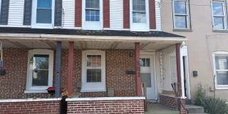 Fully Renovated 2 Bed 1 Bath Townhouse Style Row Home Now Available Gallery 1