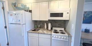 Garden City - 1 Bedroom / 1 Bathroom Fully Furnished Condo Gallery 5