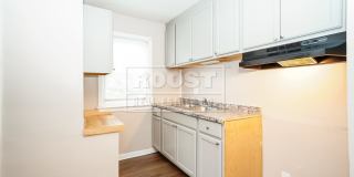 Welcome to this charming 2 bedroom, 1 bathroom home for rent in Columbus, OH! Gallery 5