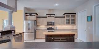 638 Parkdale Boulevard Gallery 10