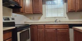 **Available January 1st** 3 Bedroom, 2.5 Bath Town Home Gallery 1