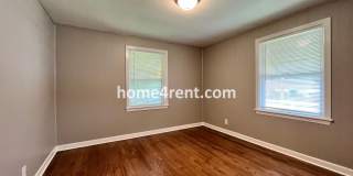 Cozy Ranch Style Home in KCMO w/ Wood Floors and a Fenced in Yard! Gallery 15