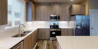 Beautiful single family home in quiet Vancouver neighborhood Gallery 1