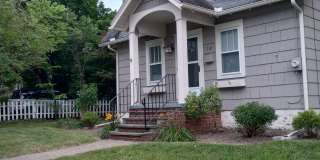 112 Alden Street Gallery 1