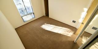 1p042 - Staten Property Gallery 17