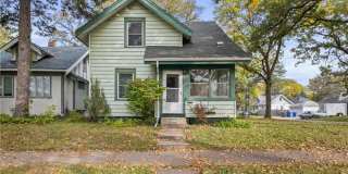 June 2026 Move In close to several campuses!! Gallery 1