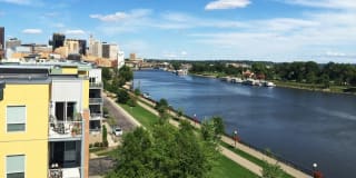 Riverview at Upper Landing Gallery 36