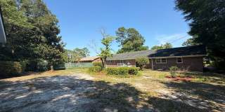 Spacious 4 Bedroom Home with Bonus Room & Large Fenced Backyard Gallery 15