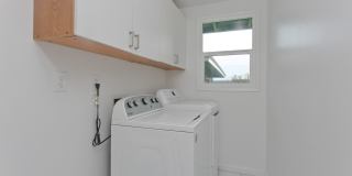 Fully Renovated 4BD in Kuli'ou'ou Valley, Garage-Driveway, Spacious Yard, and Work Shed PETS ALLOWED Gallery 20