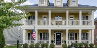 Beautiful 5-Bedroom Home in The Meade of Avalon Gallery 1