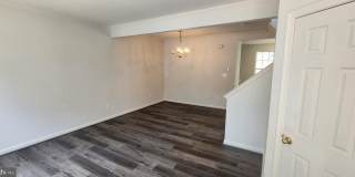45512 LAKEMONT Square Gallery 2