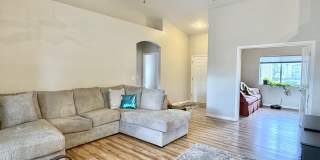 6622 E Farmstead Road Gallery 11