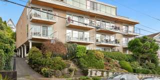 Seasons Apartments Gallery 17
