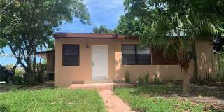 3621 SW 46th Ave Gallery 1