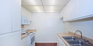 Highland Creek Apartment Homes Gallery 37