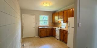 717 Edgewood Street Duplex Gallery 16