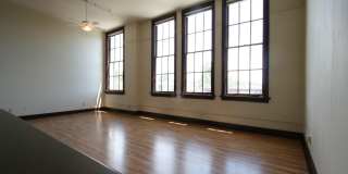 301 Central Ave NE, Loft 206 Gallery 1
