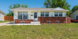 3052 South Bonn Avenue Gallery 1