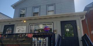 DOWNTOWN 4 BEDROOM DUPLEX!!!  4 bedroom duplex in DOWNTOWN IOWA CITY! Gallery 1