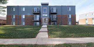 Lake Shore Place Gallery 11