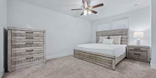 2946 Overcup St Gallery 11