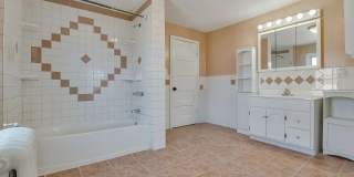Newly renovated 6-bedroom, 2-bath single-family home - Schedule your your! Gallery 1