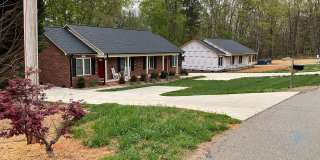2 Bedrooms, 2 Bath Condo/Duplex For Rent on Janice Road, Lincolnton NC Gallery 1