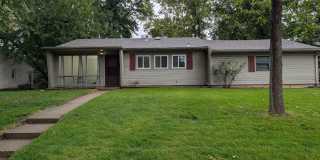 3 bedroom home near Washburn University Gallery 1