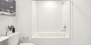 1350 W Court Gallery 9