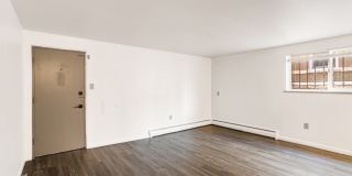 1326 Corona Gallery 5