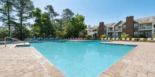 Courtyards at Chanticleer Gallery 11