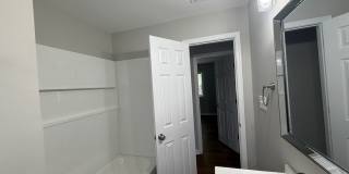 newly renovated 3-bedroom 1 bath Gallery 14